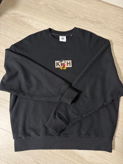 Kith x Disney Mickey & Friends Cyber Monday Mickey Classic Logo Crewneck "Black"