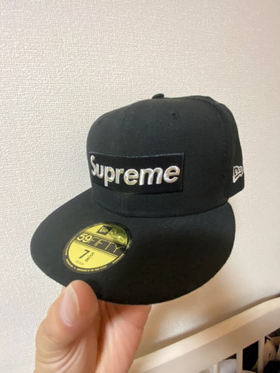 Supreme $1M Metallic Box Logo New Era® "Black"