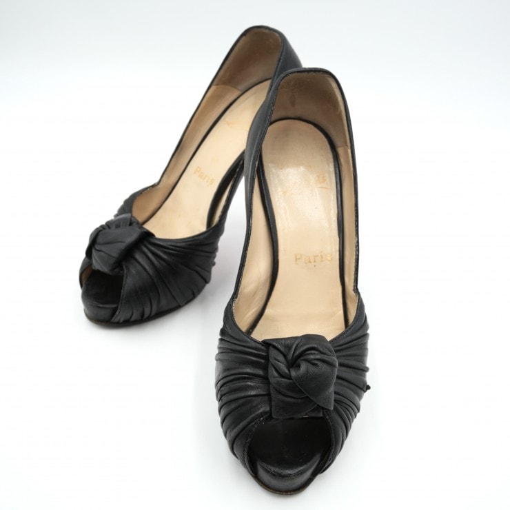 Christian Louboutin(クリスチャン・ルブタン)Lady Gres オープントゥ パンプス ブラック レザー リボン レディース サイズ36【中古】