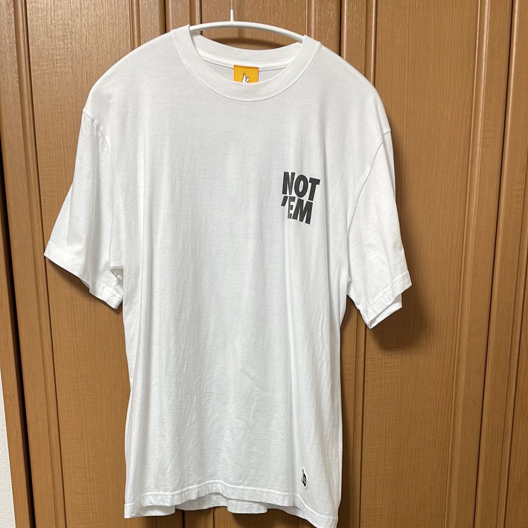 スニーカーダンク コラボレーション ウィズ #エフアールツー ノッテムTシャツ "ホワイト"