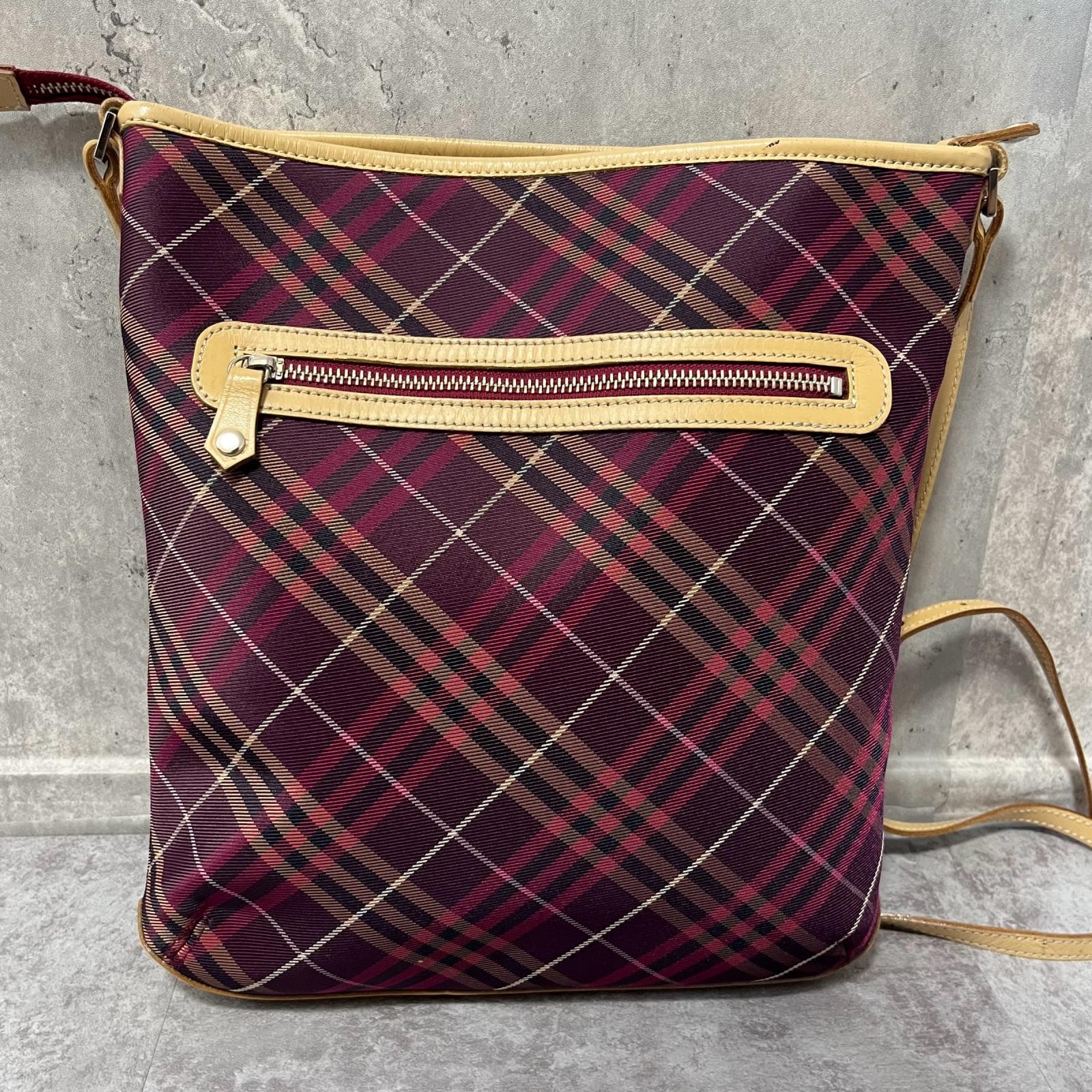 【BURBERRY】バーバリー ショルダーバッグ チェック柄 ボルドー ブラウン ベージュトリム フロントファスナー 斜め掛け レディース 総柄
