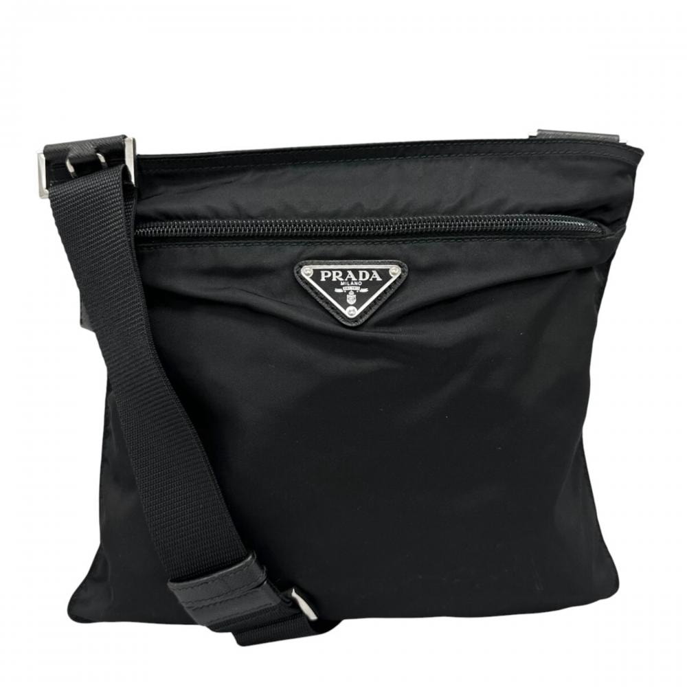 PRADA プラダ ショルダーバッグ 三角ロゴ 斜め掛け 1BH978 ナイロン    ブラック 黒 シルバー金具 レディース【中古品】