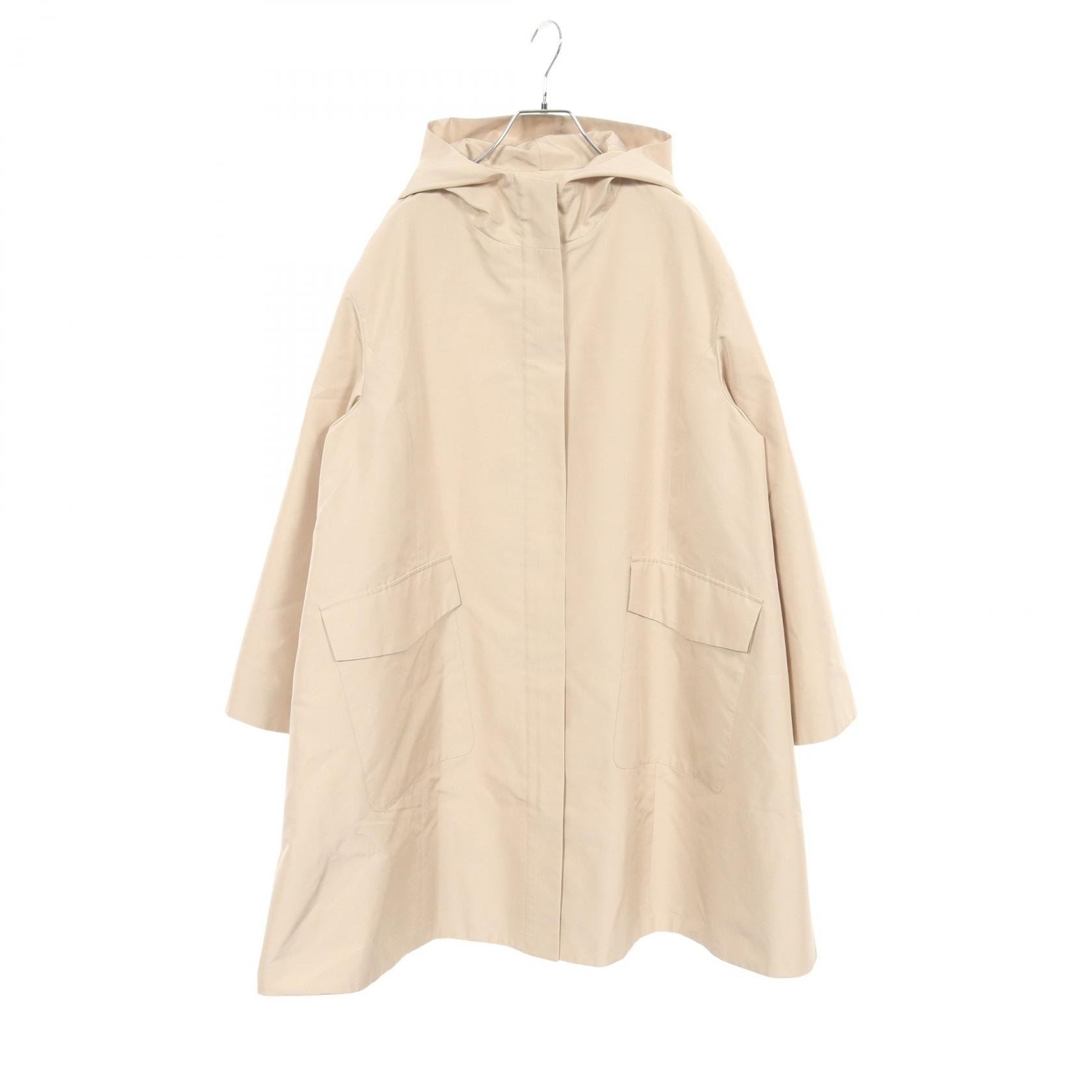 フォクシー FOXEY ブティック フード付き 衣料品 アウター ナイロン シルク レディース ベージュ系 40439 【中古】