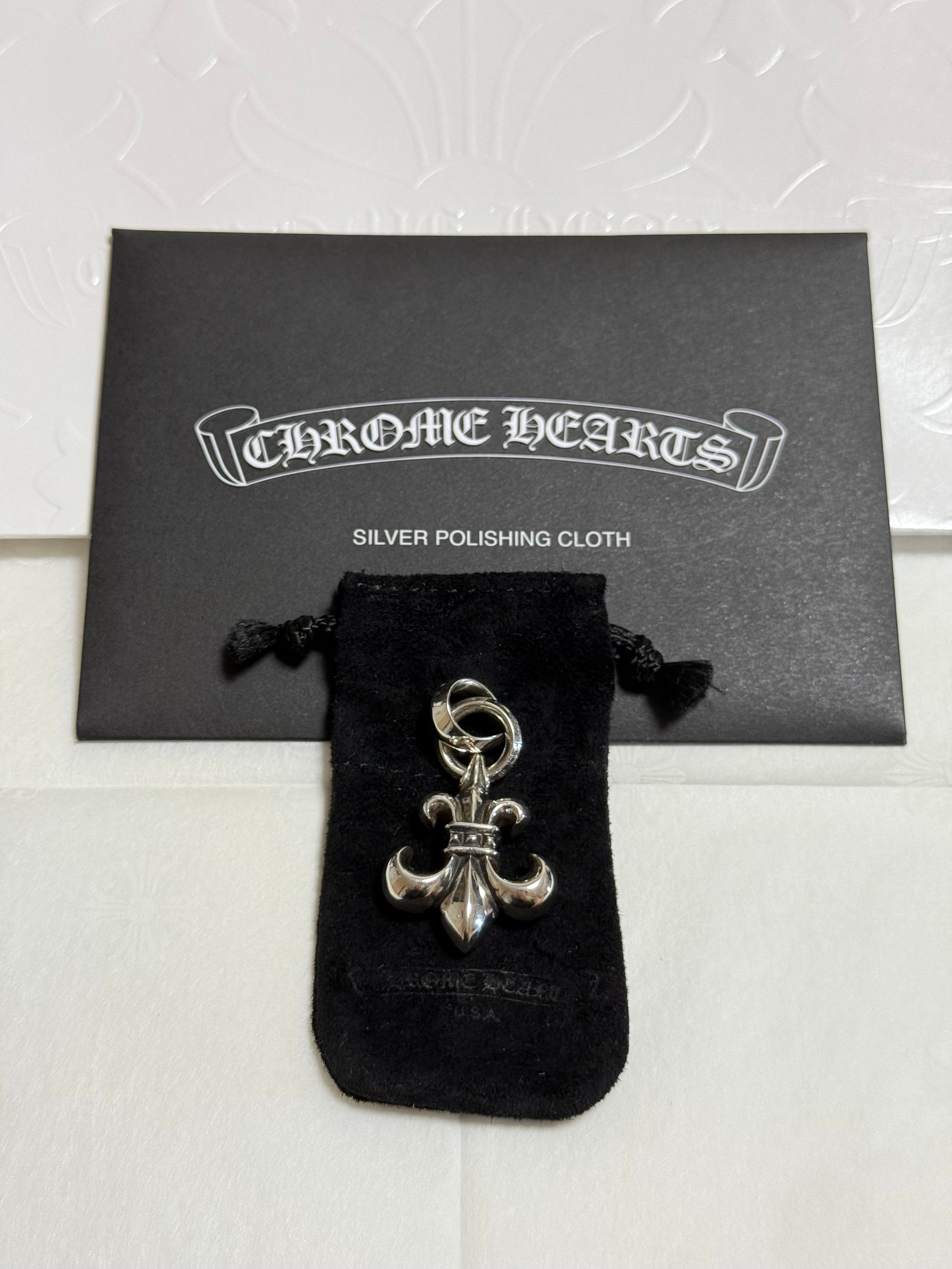 クロムハーツ BSフレア チャーム ウィズ ベイル "シルバー"