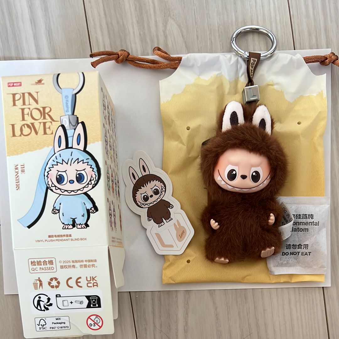 POP MART THE MONSTERS (LABUBU) Pin for Love Series-Vinyl Plush Pendant (A-M) L