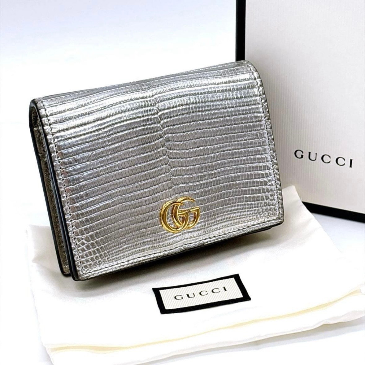 【希少カラー】GUCCI　 GG柄　シマ　2つ折り財布シルバー B (目立った傷や汚れなし)】【希少】グッチ GUCCI GGマーモント