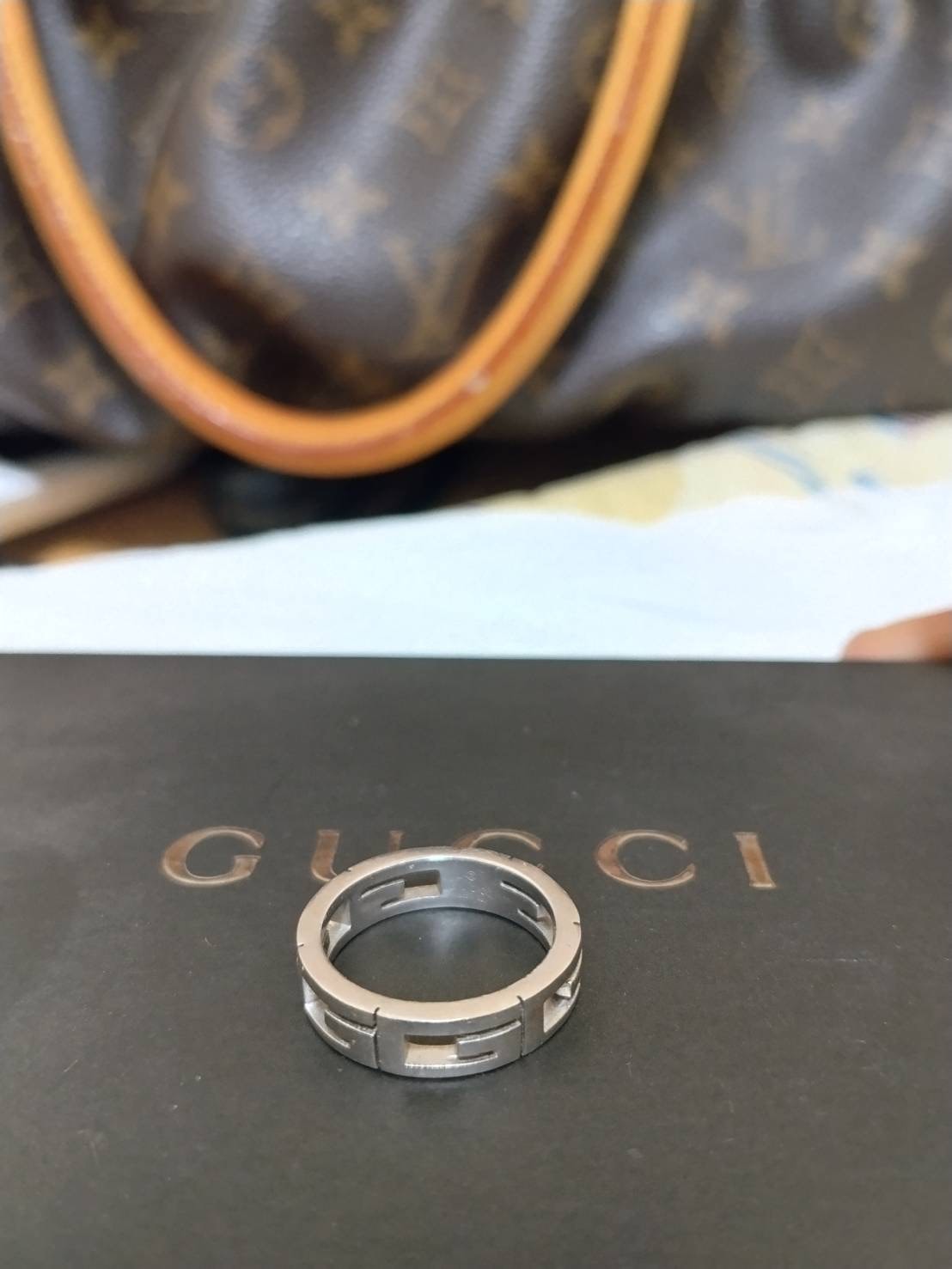 GUCCI マルチプルリング ホワイトゴールド