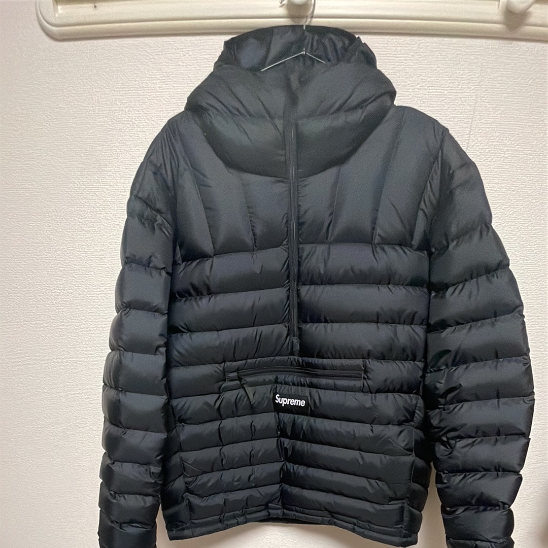 シュプリーム マイクロ ダウン ハーフ ジップ フード プルオーバー "ブラック"