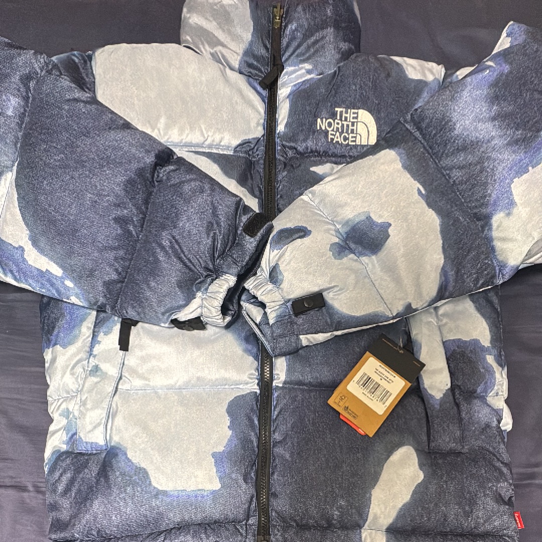 Supreme x The North Face Bleached Denim Print Nuptse Jacket "Indigo"