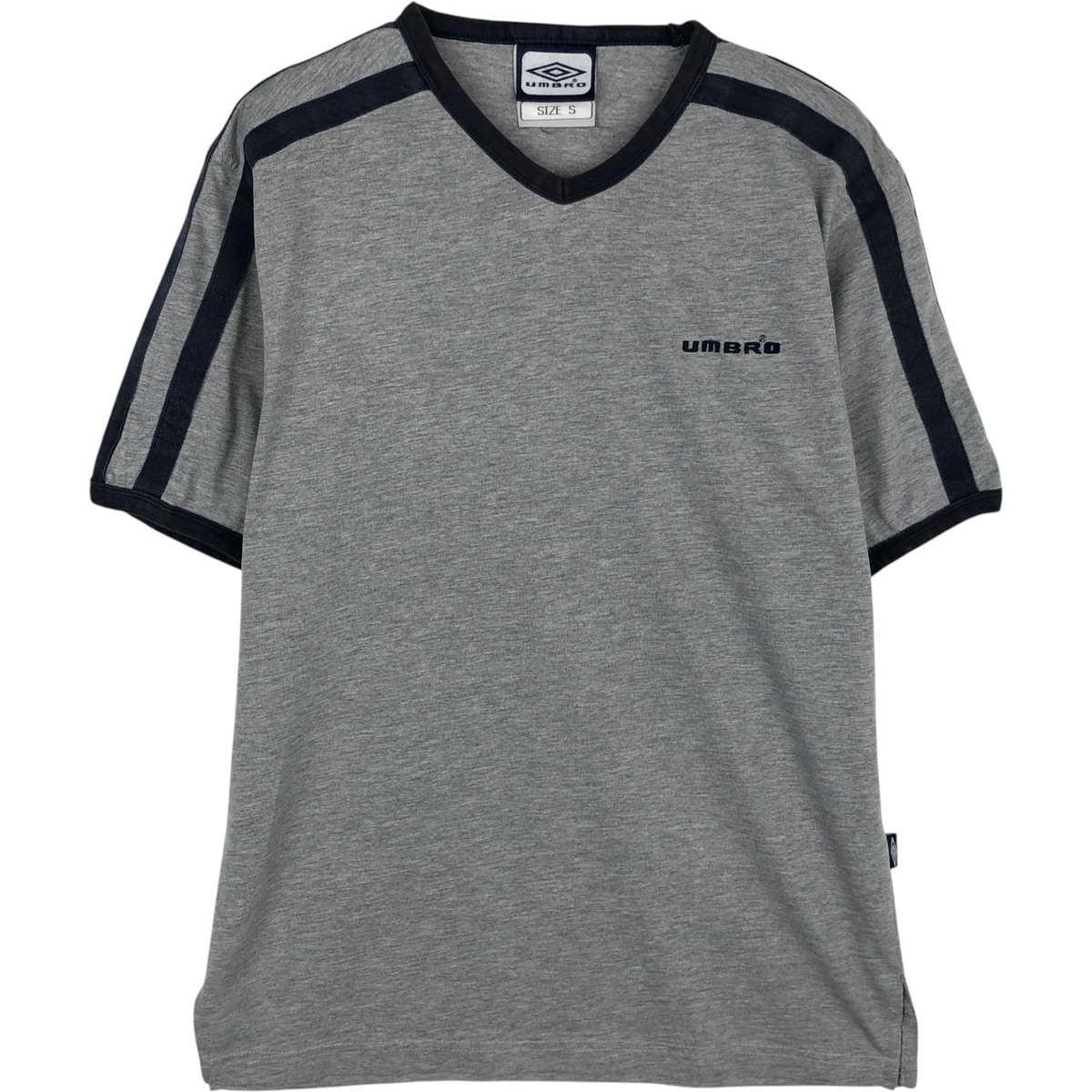 古着 アンブロ UMBRO Vネック ロゴTシャツ メンズS相当/eaa639243