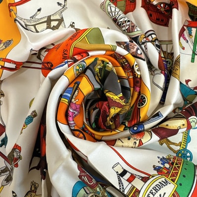 エルメス HERMES スカーフ 子供時代の鍵 カレ90 オレンジ