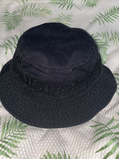 Supreme Outline Crusher "Black"