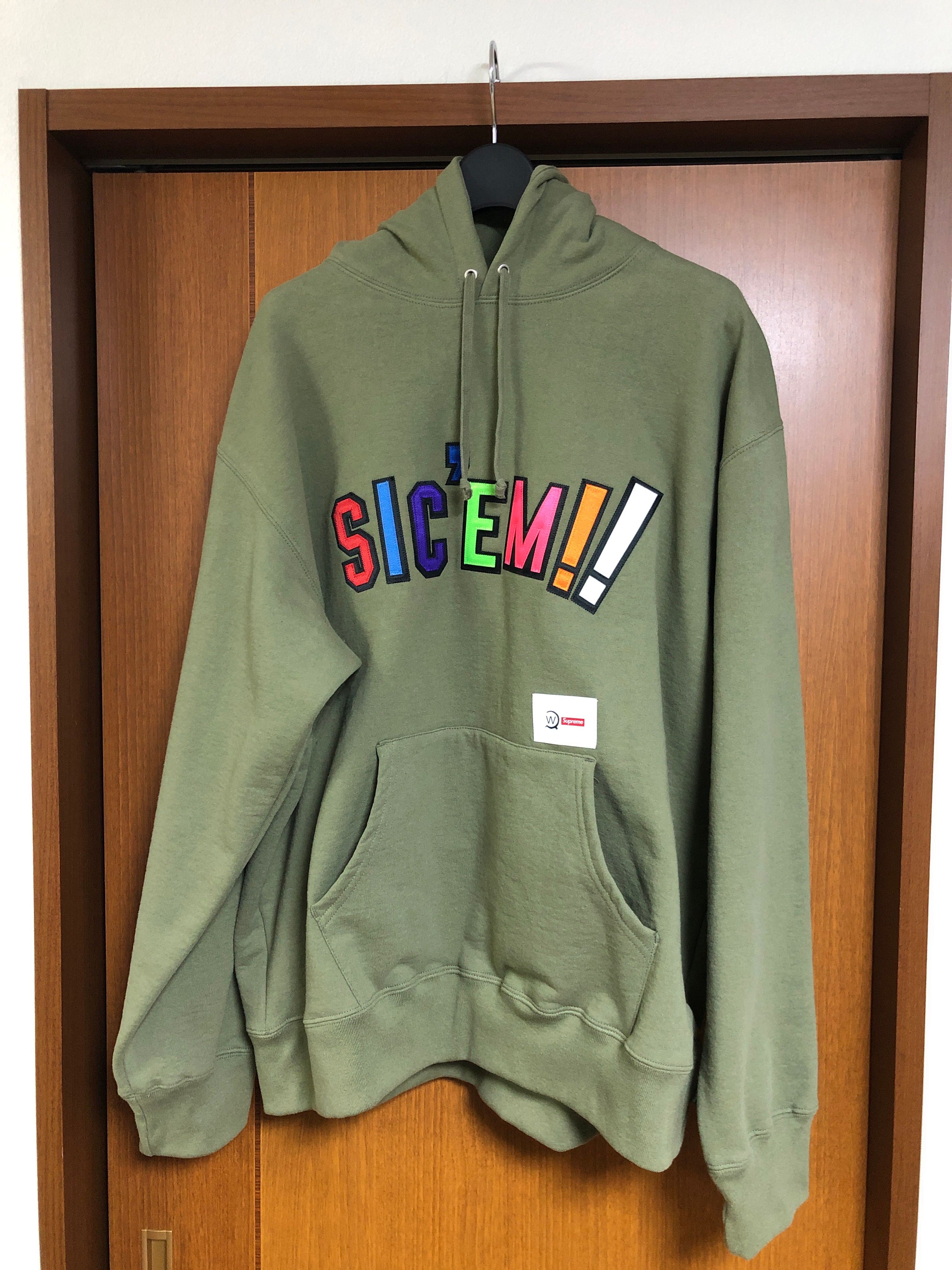 Supreme / WTAPS Sic'em! Hooded Sweatshirt "Olive Drab"