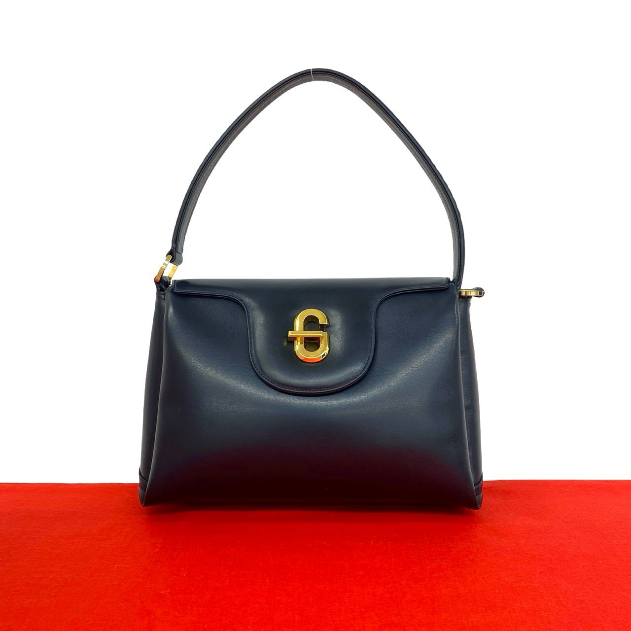 M1856 1円 GUCCI グッチ レザー GG ロゴ金具 バイカラー ショルダー