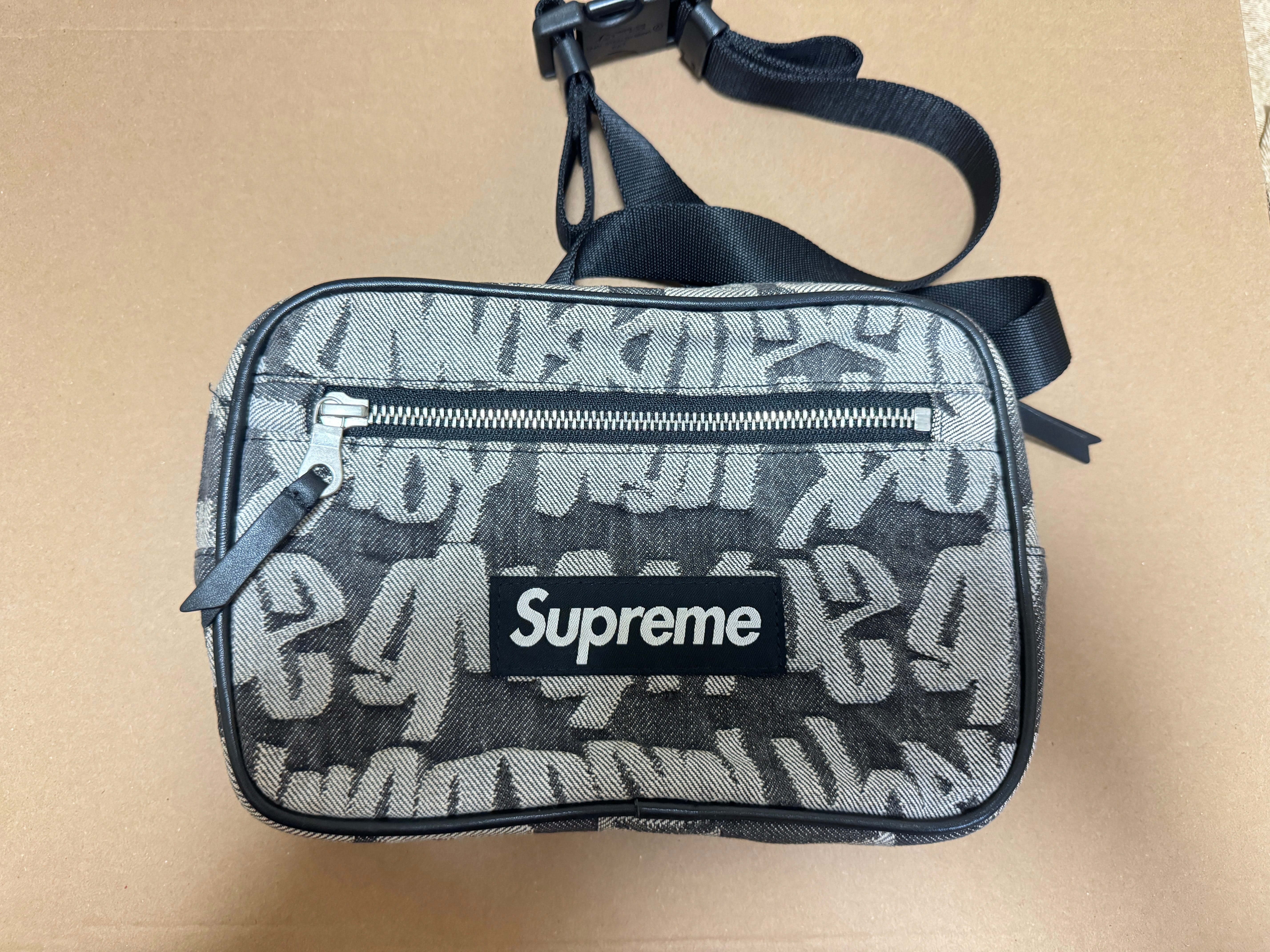 Supreme Fat Tip Jacquard Denim Waist Bag 