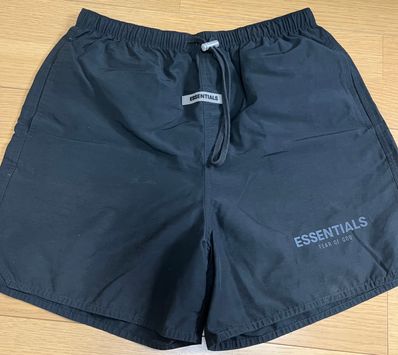 FEAR OF GOD ESSENTIALS Volley Short "Black/Stretch Limo"
