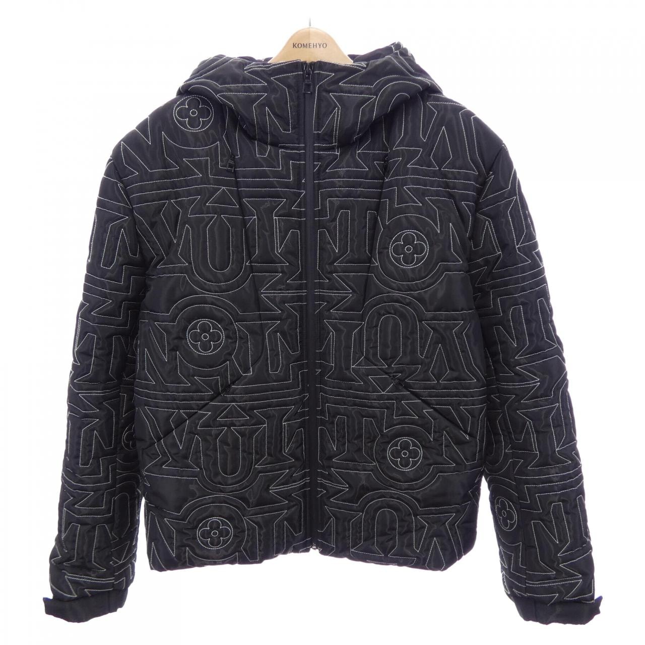 ルイヴィトン LOUIS VUITTON オールオーバーVUITTONスノーダウン HOB16ER29 ダウンジャケット