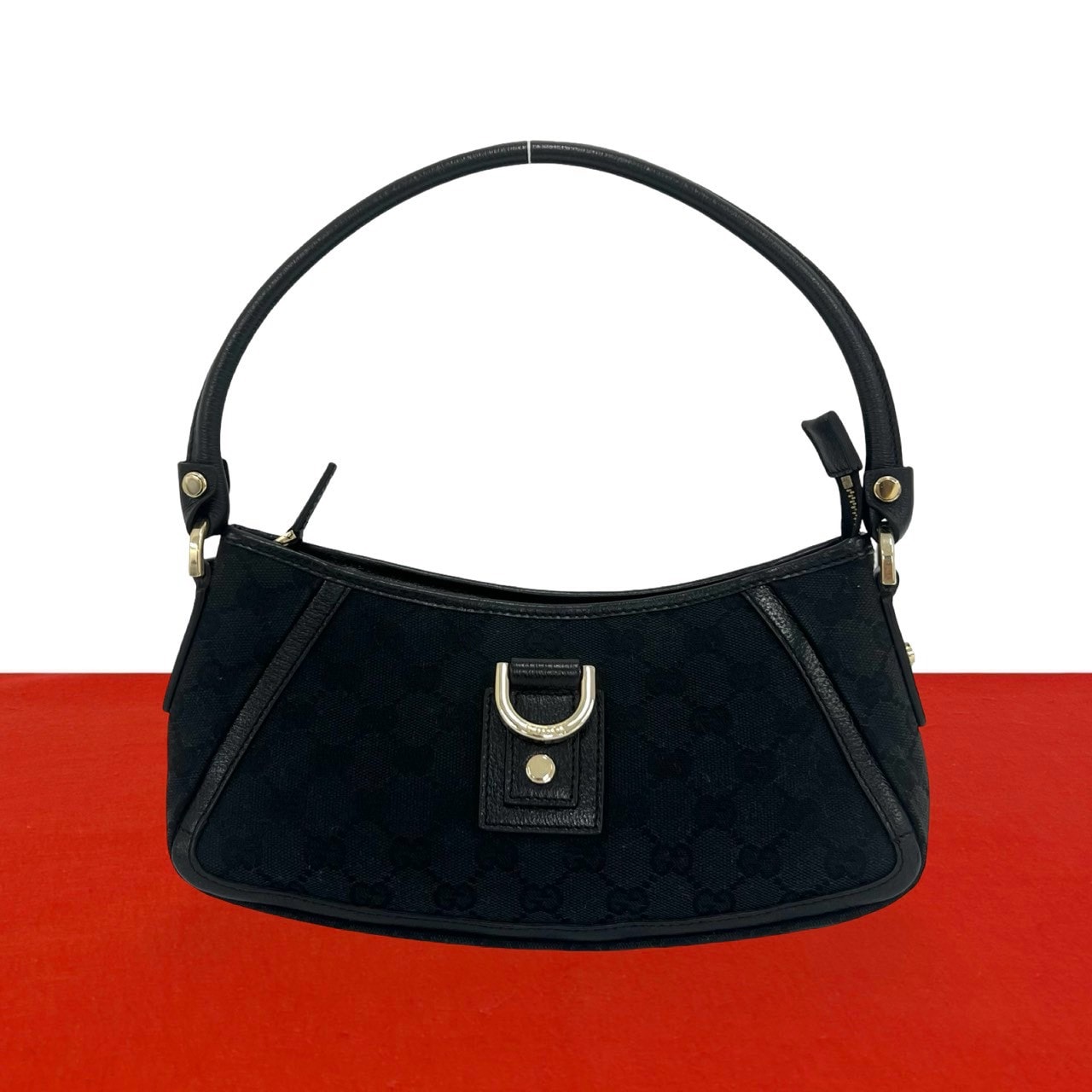 GUCCI グッチ アビー GG 柄 ロゴ キャンバス レザー ショルダーバッグ ブラック
 823-9