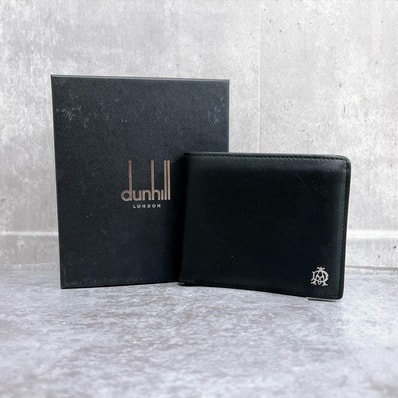 【dunhill】ダンヒル クレスト ロゴ 紋章 二つ折り財布 レザー ウォレット 型押し コーナー金具 箱付き ブラック メンズ 紳士 財布 小物