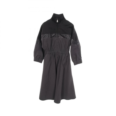 モンクレール MONCLER ABITO ワンピース 衣料品 トップス レーヨン ナイロン ポリエステル レディース ブラック系 【中古】