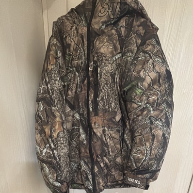 Supreme Gore-Tex 700-Fill Down Parka "Timber Camo"