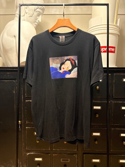 Supreme Snow White Tee "Black"