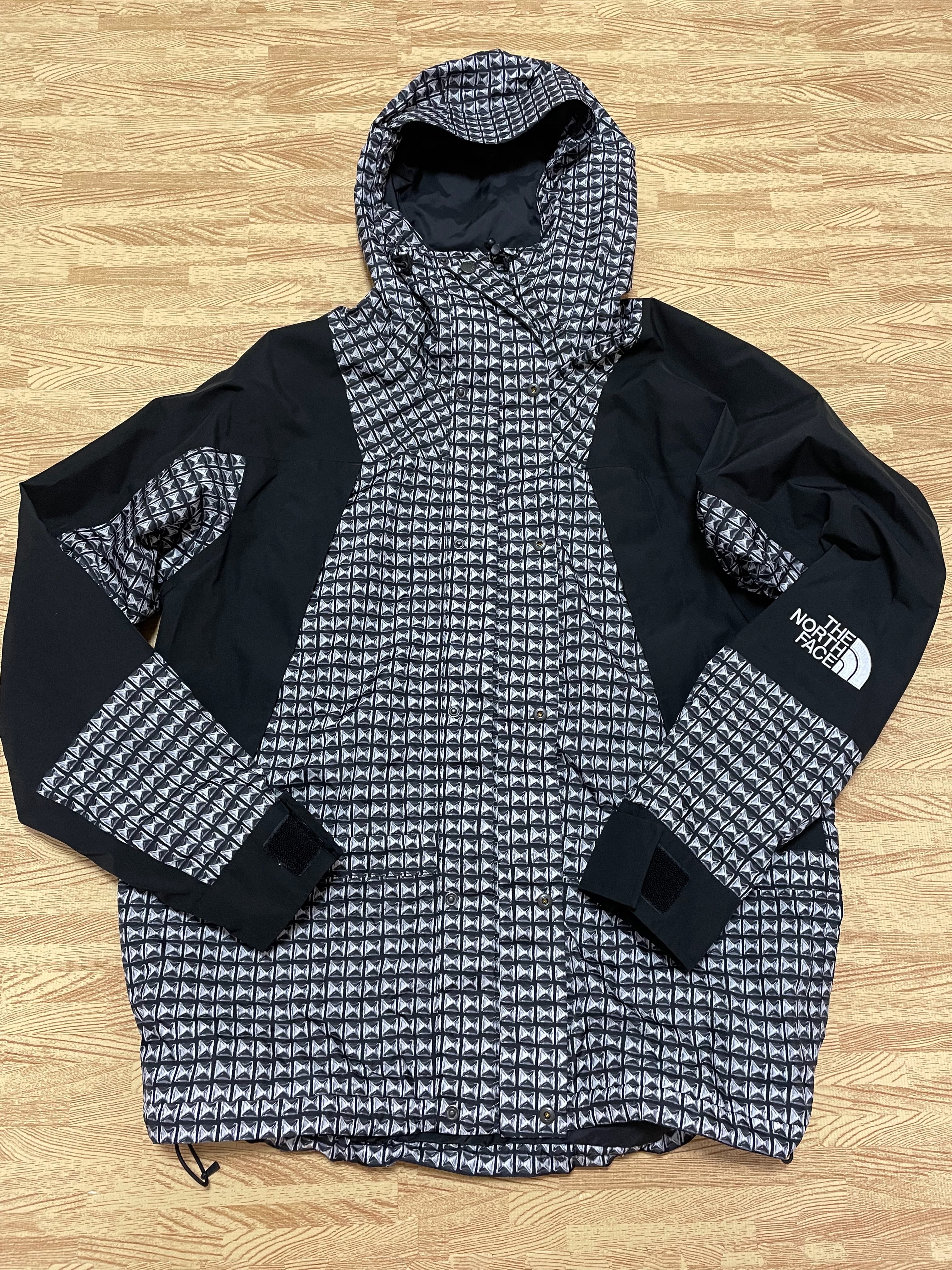 Supreme x The North Face Studded Mountain Light Jacket "Black"