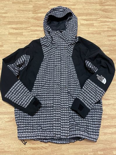 Supreme x The North Face Studded Mountain Light Jacket "Black"