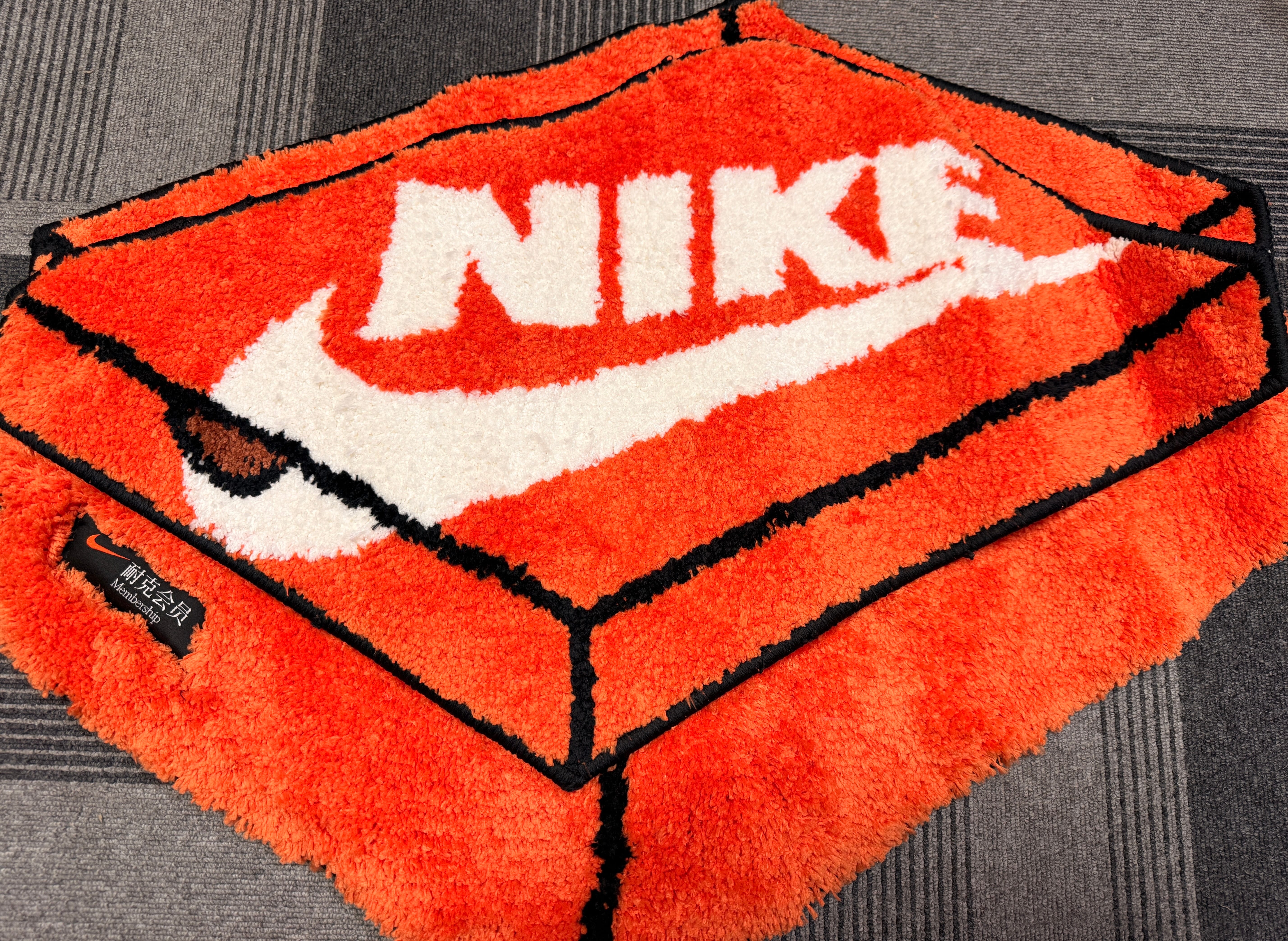 ナイキ ボックス ラグマット "オレンジ"