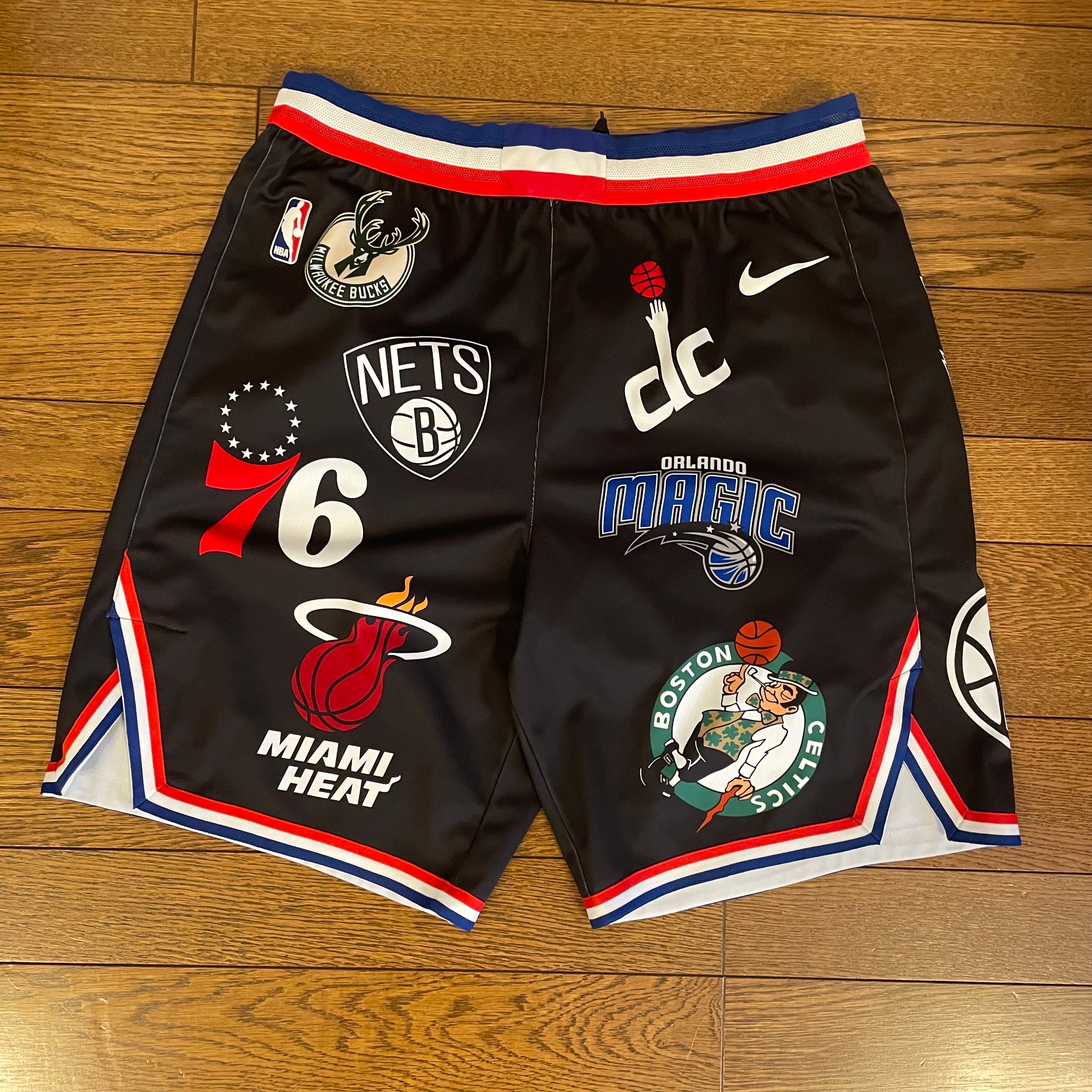 Supreme / Nike®/NBA Teams Authentic Short "Black"
