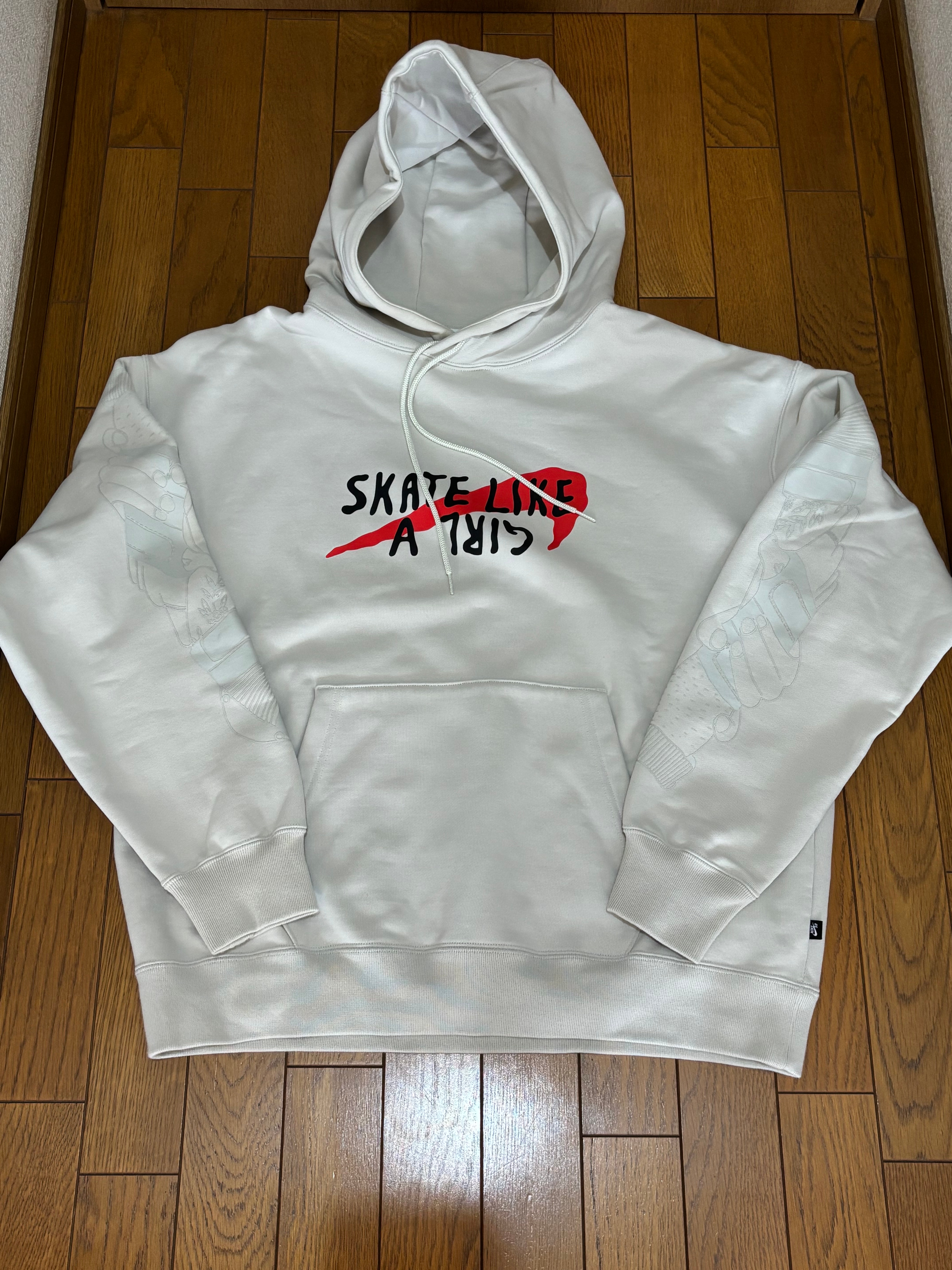 Nike SB Skate Like A Girl 1 Fleece L/S Top "Light Born"