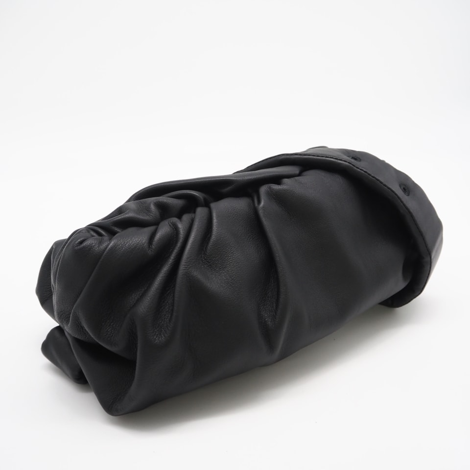 美品 BOTTEGAVENETA ボッテガヴェネタ レザー ザ ボディポーチ 620954 ハンドバッグ ブラック ナイロン レディース