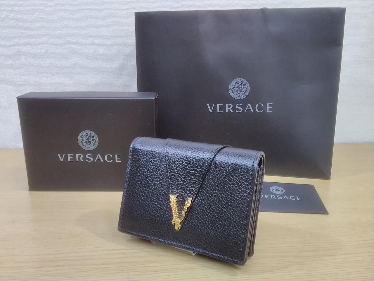 VERSACE