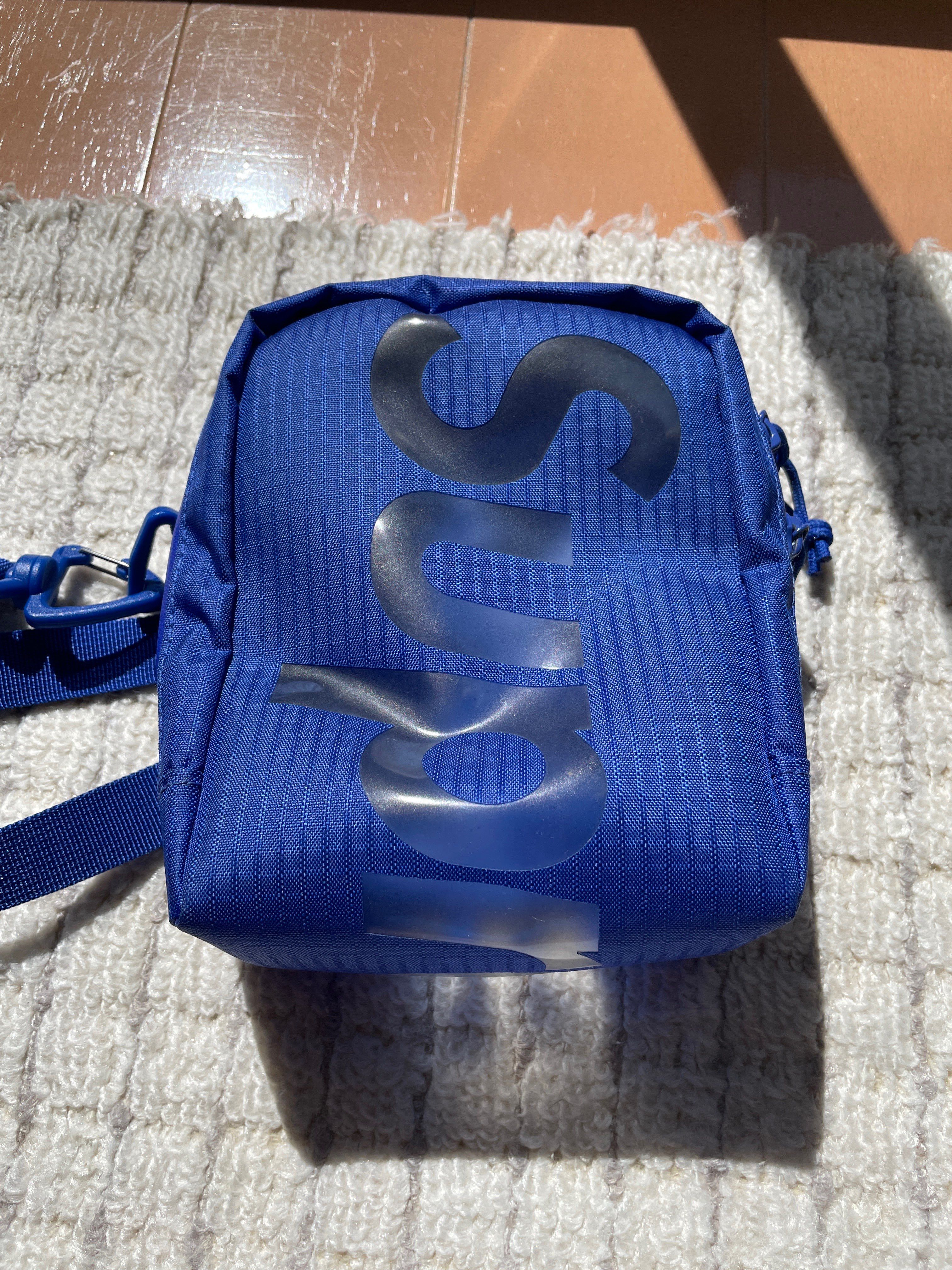 Supreme Neck Pouch 21SS "Royal "