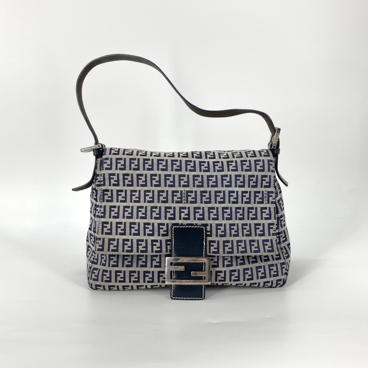 FENDI(フェンディ) マンマバケット ズッキーノ レザー 8BR001 ショルダーバッグ グレー×ネイビー
