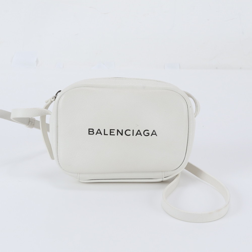 ■美品 バレンシアガ エブリデイ カメラバッグショルダーバッグ レザー