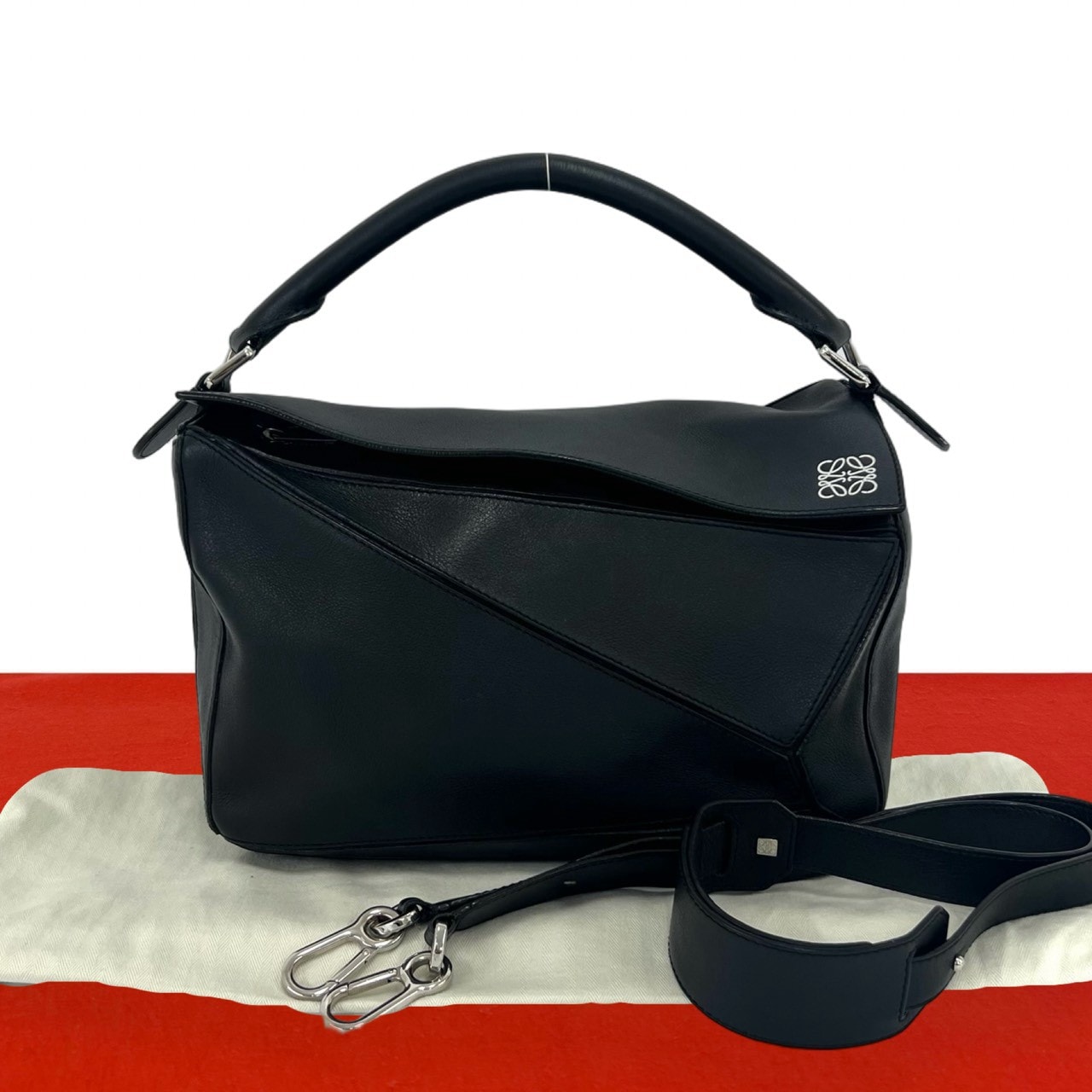 LOEWE ロエベ パズル ミディアム アナグラム ロゴ レザー ショルダーバッグ ブラック
 27080