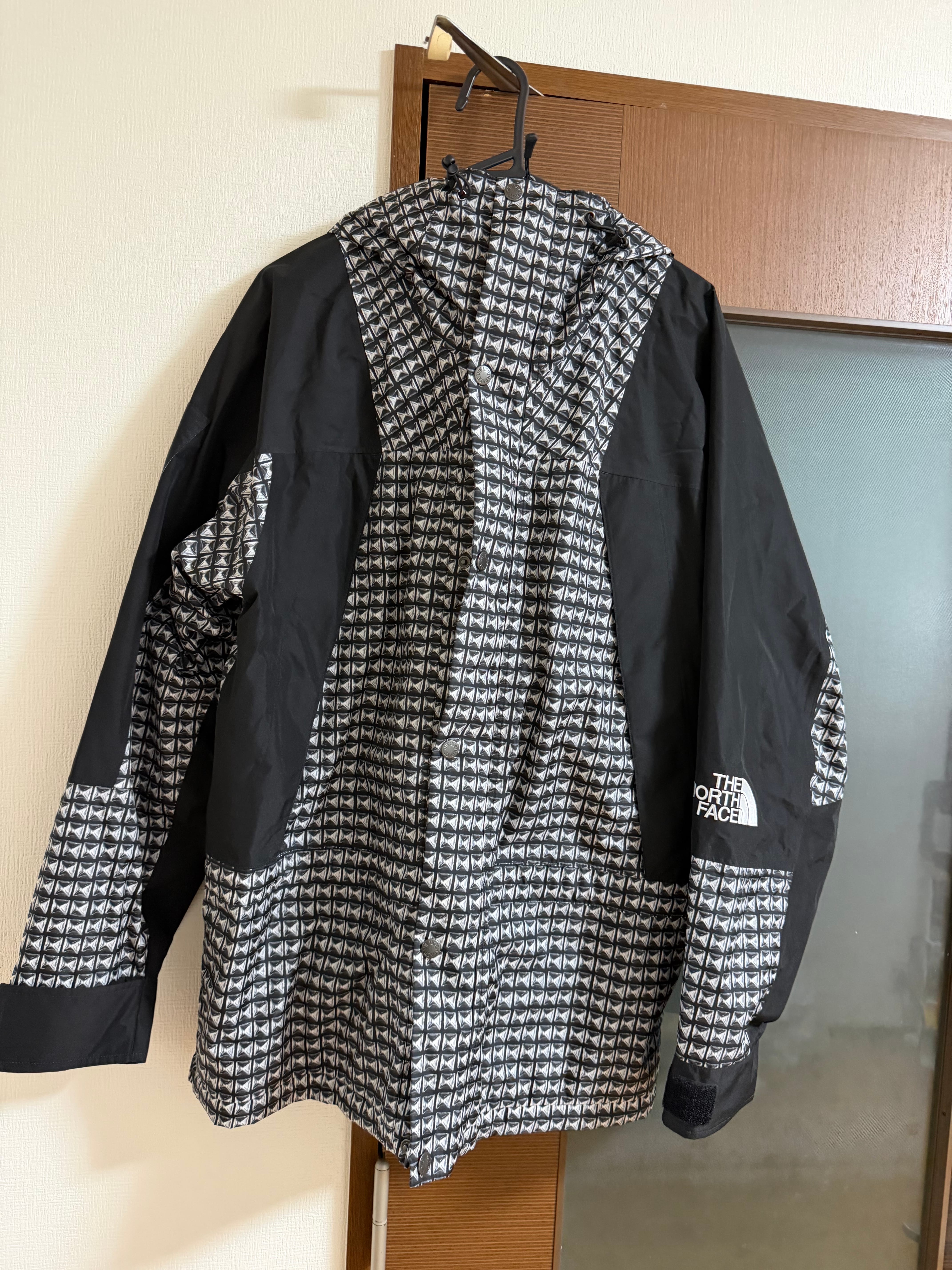 Supreme x The North Face Studded Mountain Light Jacket "Black"