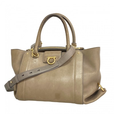 【6dd5304】サルヴァトーレフェラガモ ハンドバッグ ガンチーニ レザー グレージュ ゴールド金具 2wayバッグ【中古】レディース