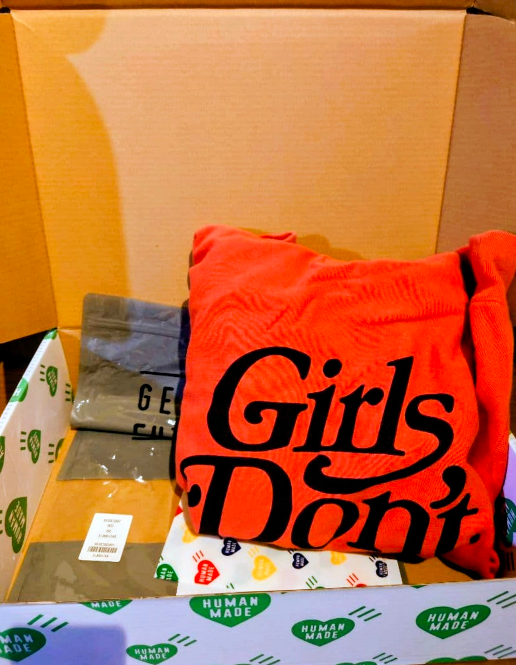 HUMAN MADE Girls Don ’t Cry hoodie "Red" / VERDY