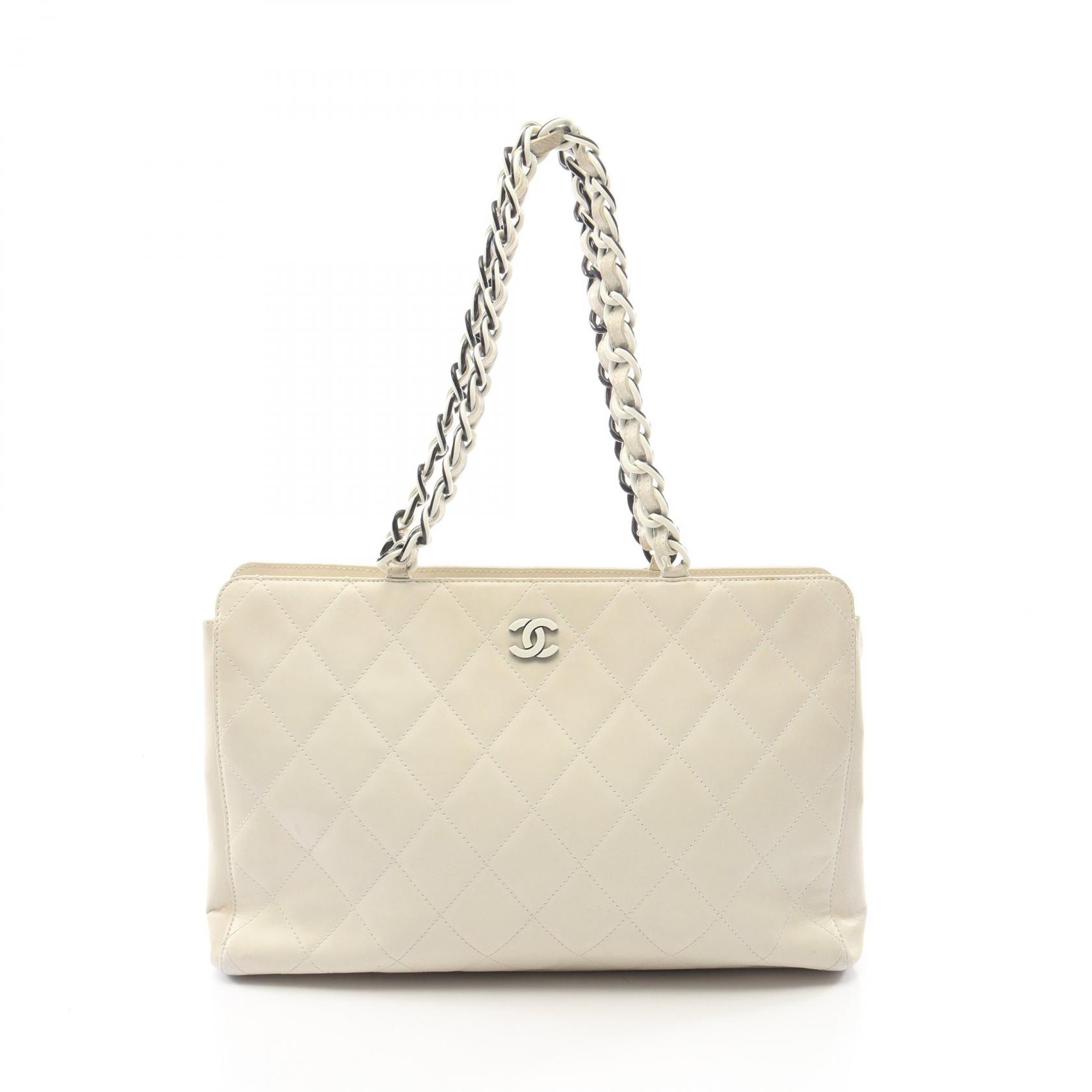 シャネル CHANEL マトラッセ トートバッグ バッグ レザー レディース ホワイト系 【中古】