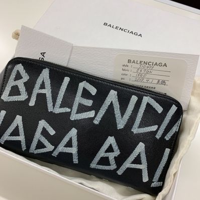 BALENCIAGA Graffiti Round Zipper Wallet ”Black”