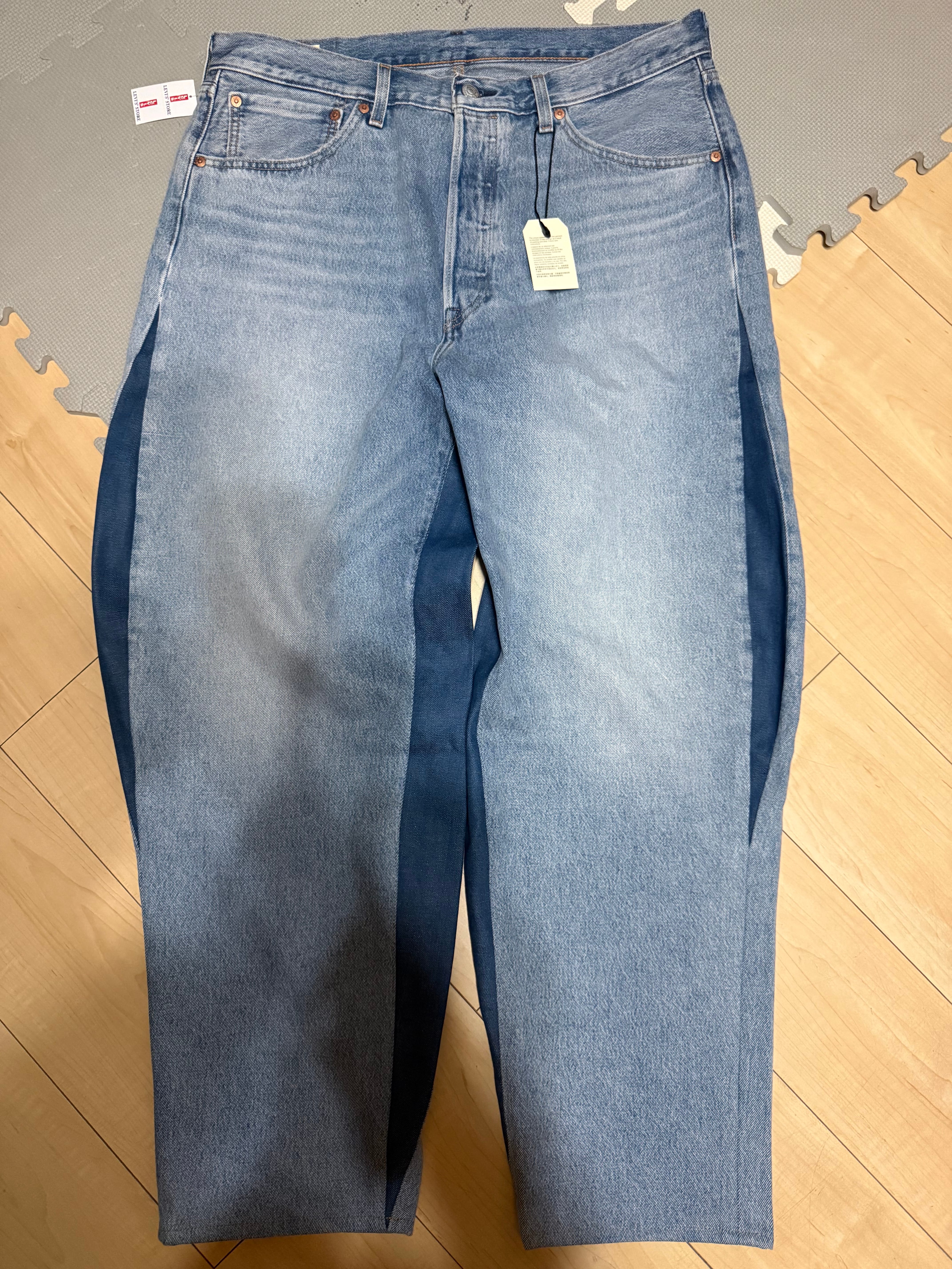 LEVI'S 501 Loose Customized Expansion Baggy Jeans V2 S/D "Light Wash"