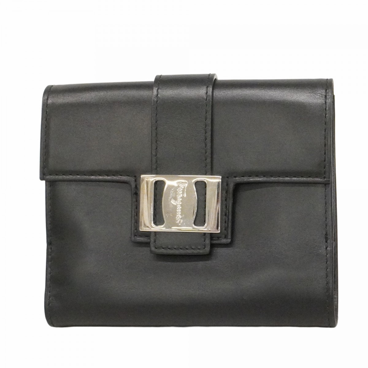 ★SALE【6cc4258】サルヴァトーレフェラガモ 財布 ヴァラ レザー ブラック シルバー金具【中古】レディース