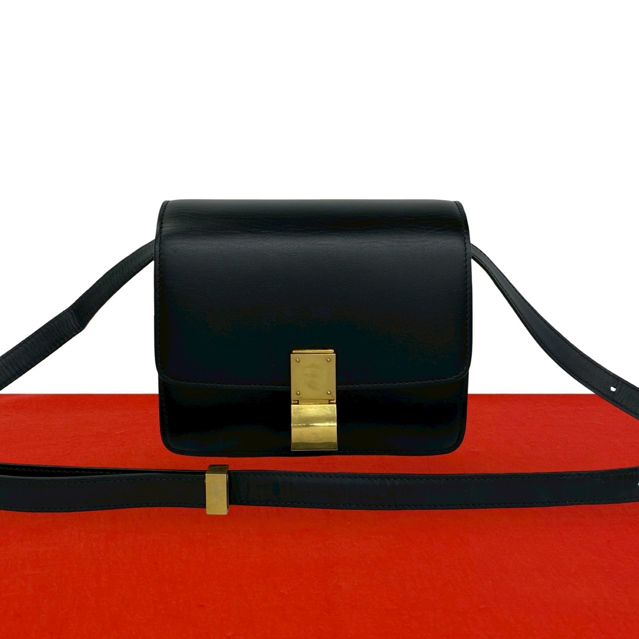 CELINE セリーヌ クラシックボックス レザー ショルダーバッグ ブラック
 212-2
