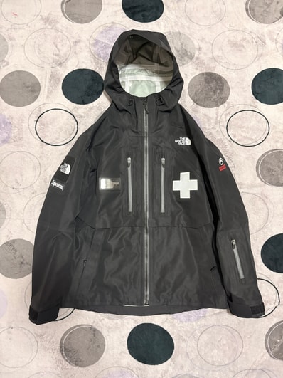 Supreme x The North Face Summit Series Rescue Mountain Pro Jacket "Black"