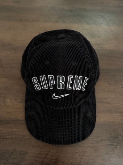 Supreme / Nike Arc Corduroy 6-Panel "Black"