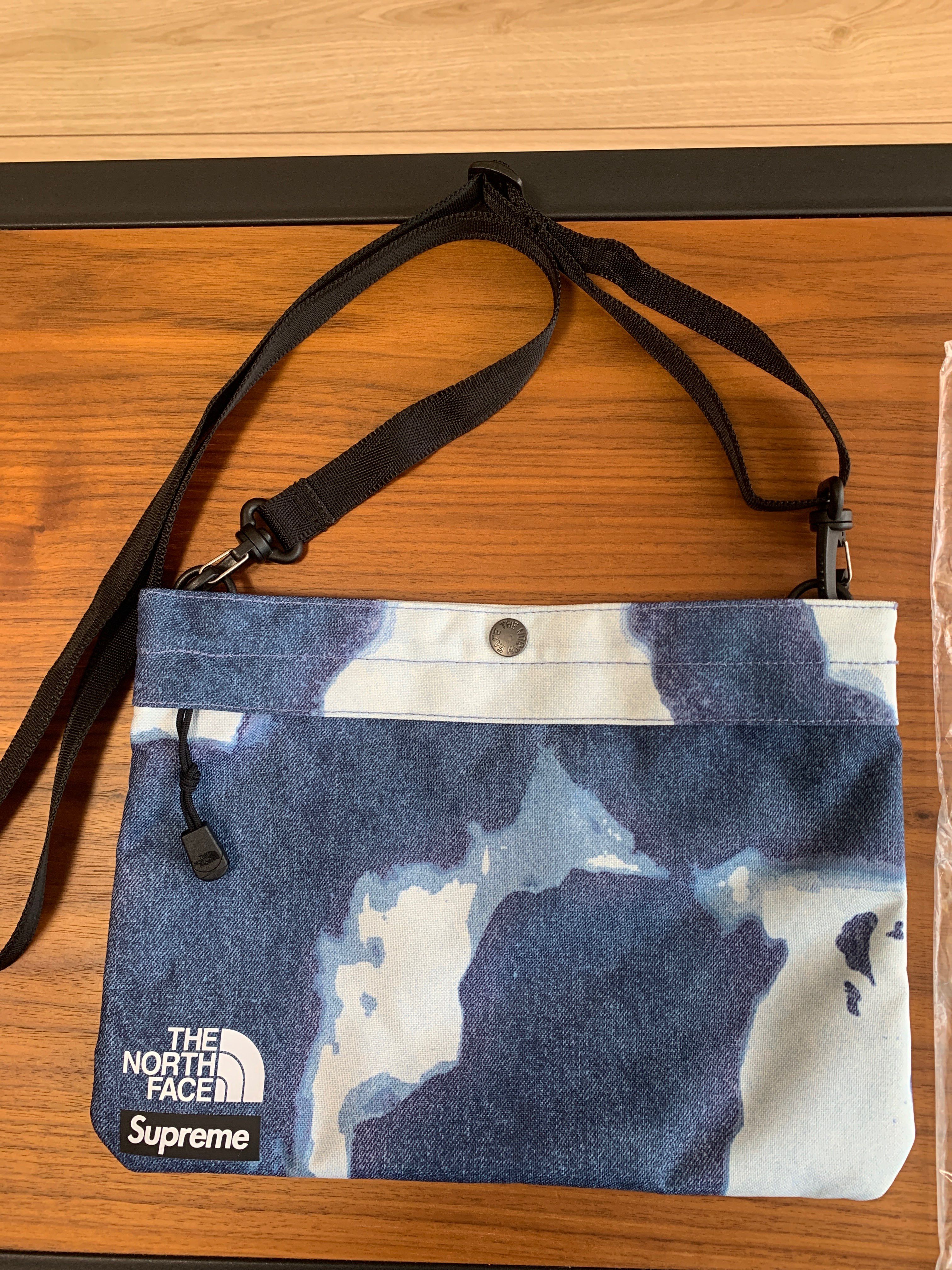 Supreme x The North Face Bleached Denim Print Shoulder Bag "Indigo"