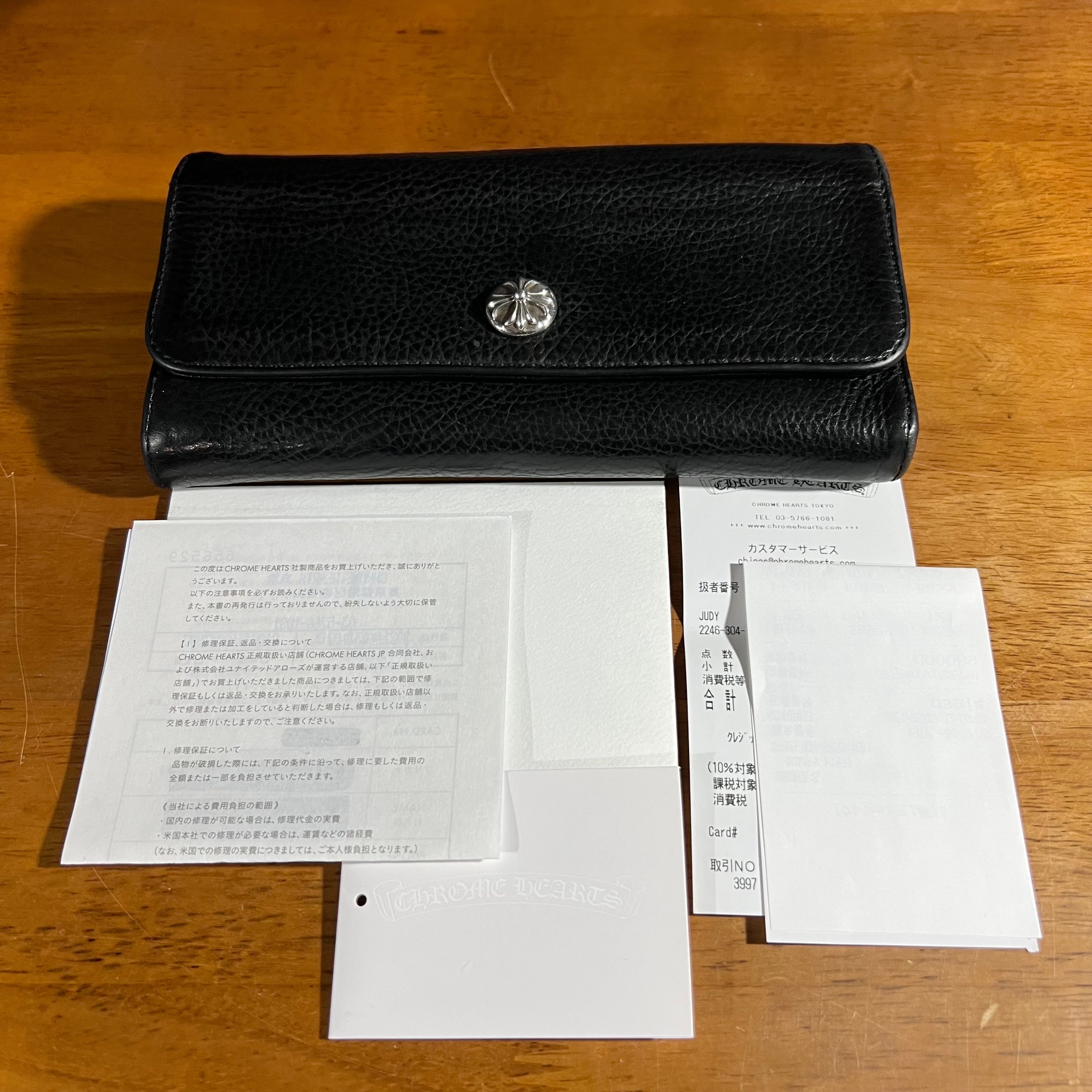 クロムハーツ ジュディ クロスボタン レザーウォレット "ブラック/シルバー"
