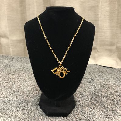 ディオール ロゴ 金色 メッキ ネックレス